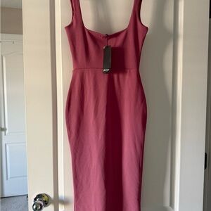 Nasty Gal Berry Midi Dress